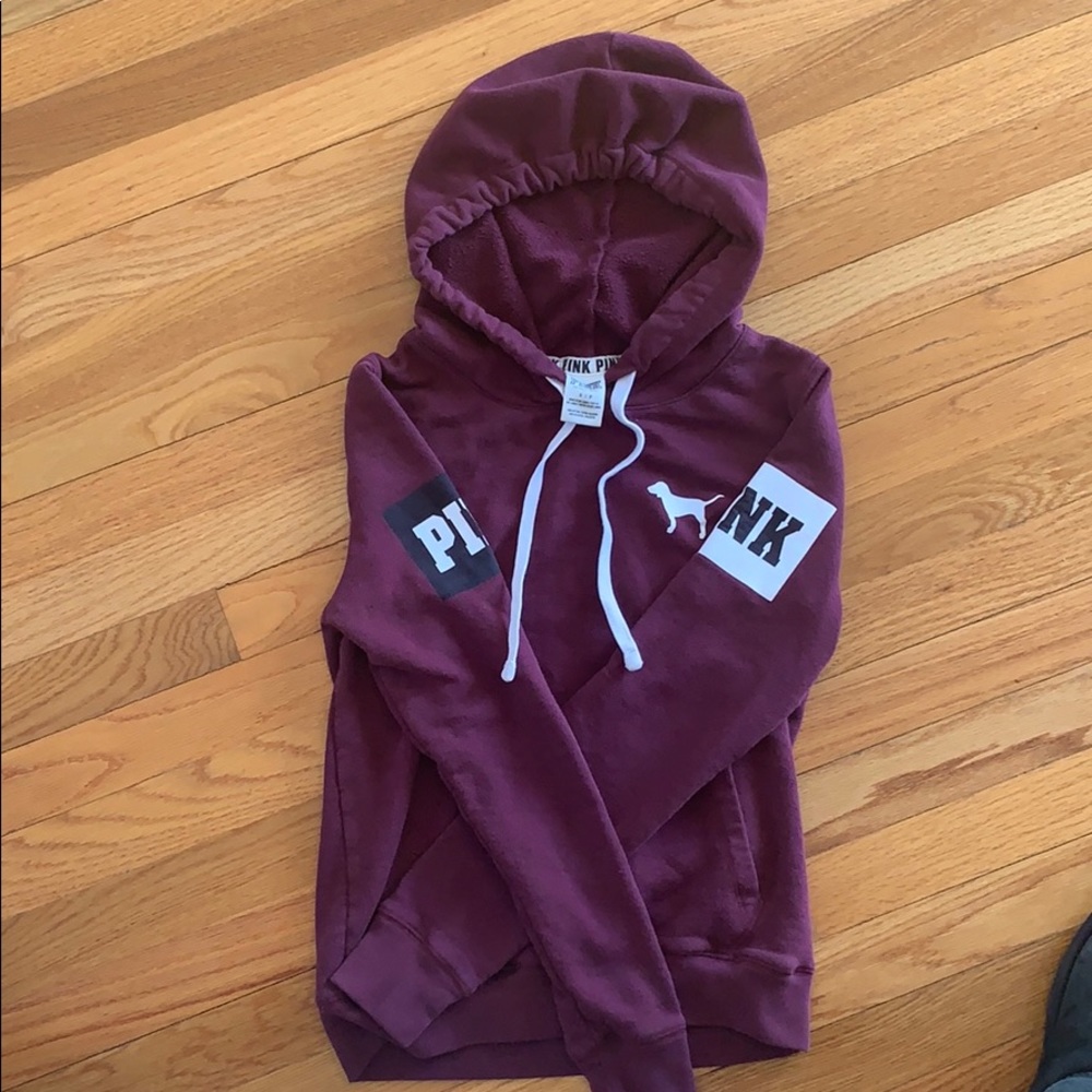 ⬇️ Victoria’s Secret pink hoodie ⬇️